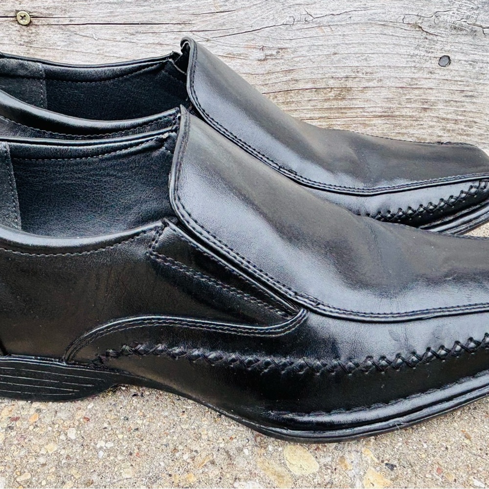 Dexter Black Slip-On Loafers for Men